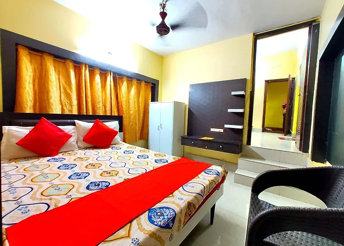 Hotel Moon Ct Road Puri Near Sea Beach And Jagannath Temple - Fully Air Conditioned - Good And Spacious Room - Excellent Service Recommended