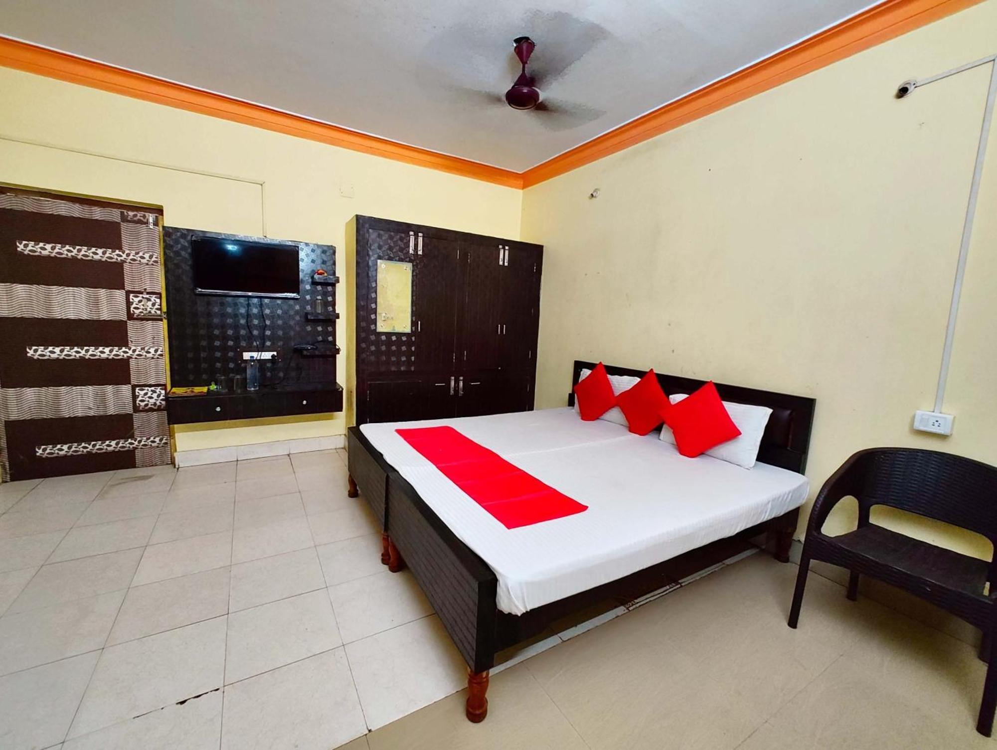 Moon Ct Road Near Sea And Jagannath Temple - Fully Air Conditioned - Good And Spacious - Excellent Service Recommended Puri